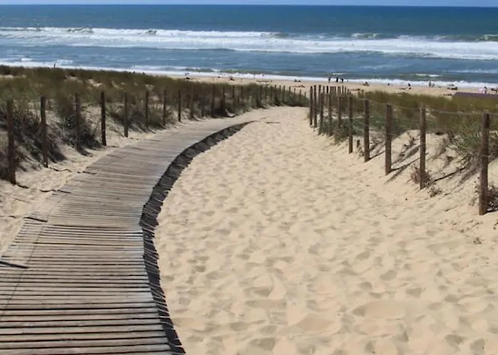 Maison Confortable A Avec Piscine Partagee *
