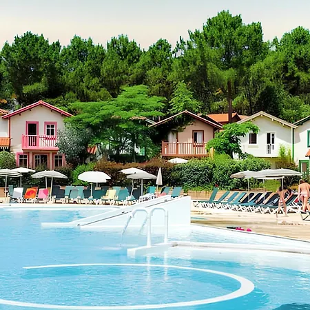 Maison Confortable A Avec Piscine Partagee Holiday home